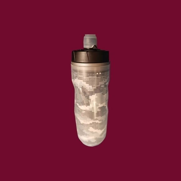 Essentials double layered bike bottle 710ml - Picture 3 of 11